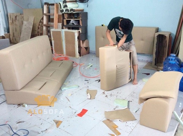 Sofa-cho-phong-khach-nho-cao-cap-dep