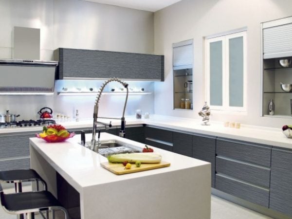 Mẫu bếp hiện đại nhập khẩu châu Âu đẹp mắt