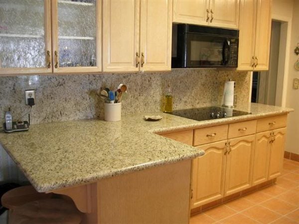 Bàn đá bếp cao cấp hình chữ nhật