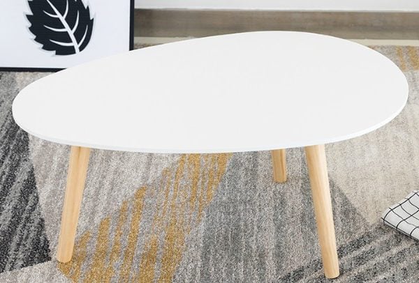 Bàn trà tam giác đơn giản, sang trọng