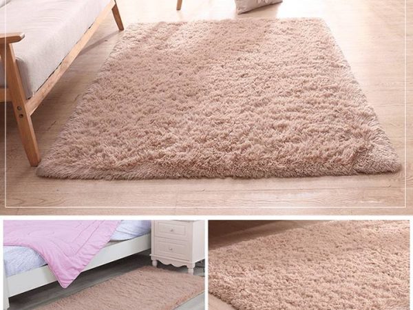 Thảm phòng khách lông xù một màu