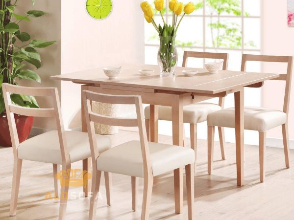 Chọn màu tươi sáng là một trong những cách trang trí bàn ăn đẹp mà bạn nên áp dụng