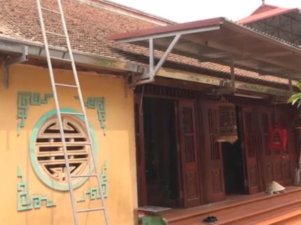 Nhà làm bằng gỗ lim – 400 năm tuổi