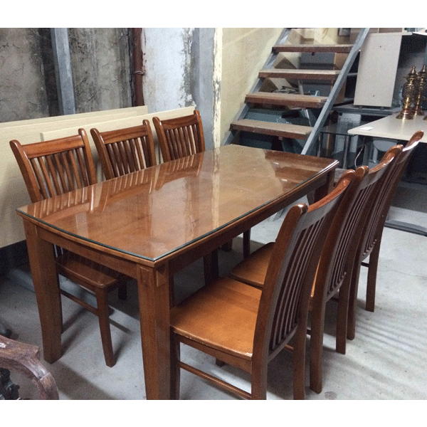 Đi mua bàn ghế ăn cũ với người có kiến thức về đồ cũ