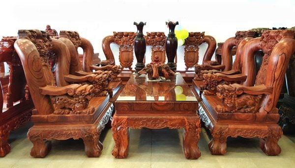 Bộ bàn ghế bằng gỗ trắc 
