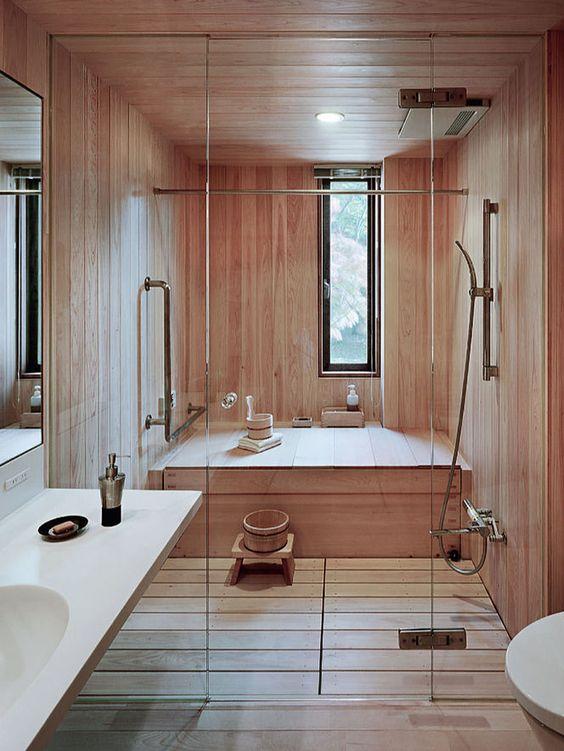 Nhà tắm đơn giản kết hợp bài trí các đồ dùng tiện dụng