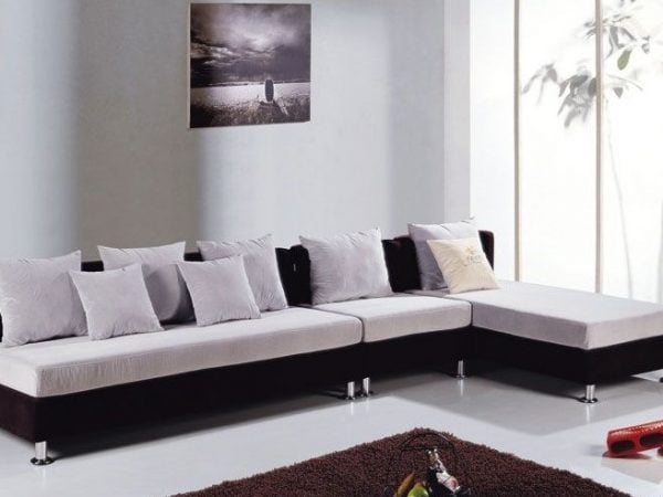 Cần kiểm tra cả những đường kim mũi chỉ trên bộ ghế sofa