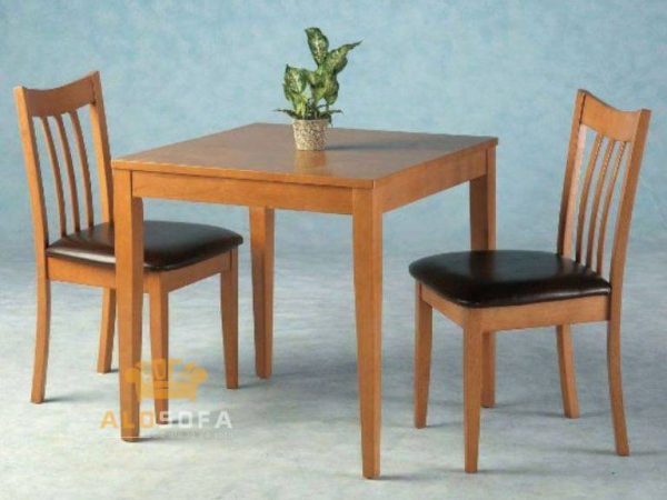 Mẫu bàn ăn 2 người, ghế bọc da màu đen sang trọng