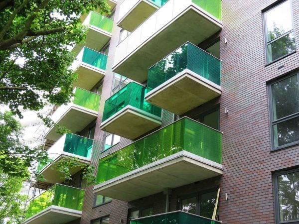 Lan can kính cường lực