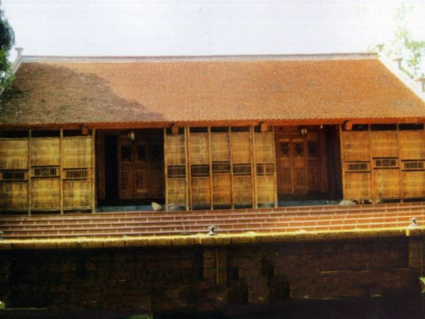 Mẫu nhà 5 gian đẹp gỗ mộc mạc