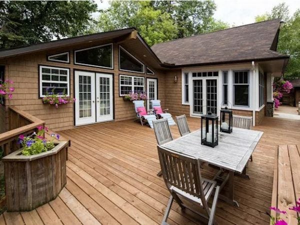 Nhà gỗ kiểu Canada