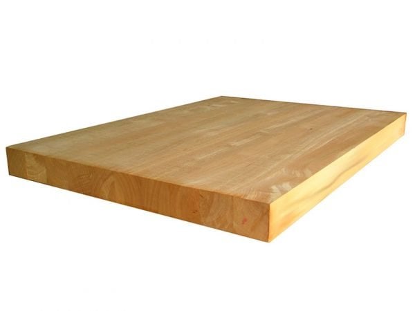 Gỗ cao su có nhiều ưu điểm như ít bị co, cong móp, thớ gỗ cao su rất dày