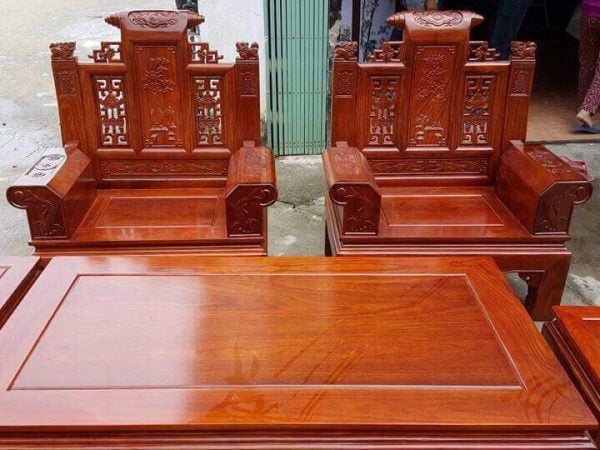 Hương thơm thoang thoảng tỏa ra từ gỗ hương sẽ giúp người dùng cảm thấy thư thái và thư giãn